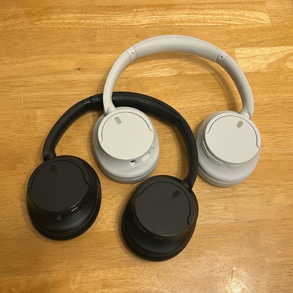 Sony WH-CH720N Wireless Noise Cancelling Headphones in Black